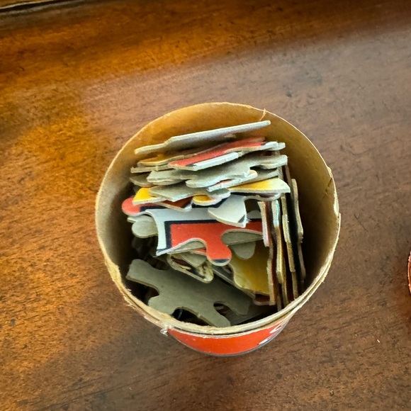 🦃 3/$12 🌲 till 12/18 🌲 VINTAGE FOLGERS COFFEE PUZZLE - 56 piece - - Picture 5 of 8